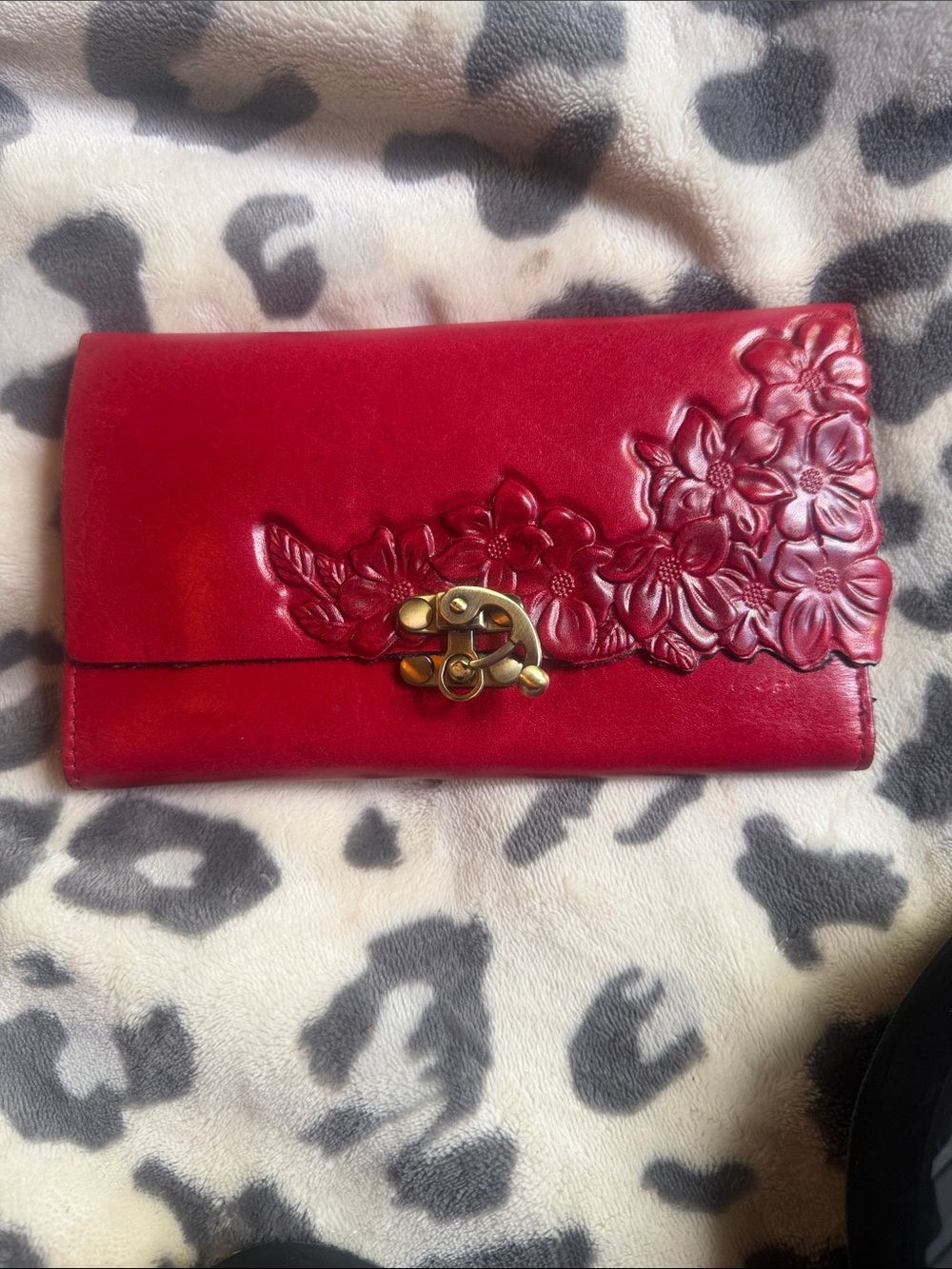 Patricia Nash Cauchy Red Tooled Leather Floral Wallet